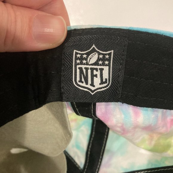 NWT Women's '47 New England Patriots Tie-Dye Clean Up Adjustable Hat - Picture 6 of 6